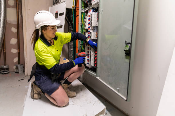 Best Local Electrician Companies  in Mauston, WI